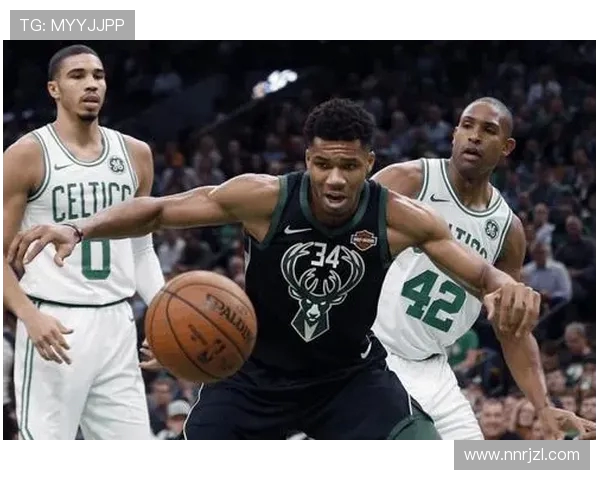 凯尔特人与雄鹿的激烈对决:东部顶级强队的巅峰对抗与战术较量 凯尔特人与雄鹿的激烈对决:东部顶级强队的巅峰对抗与战术较量