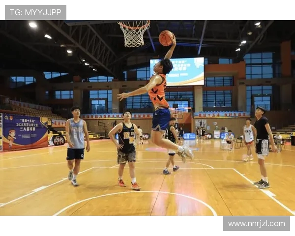 篮球点燃青春梦想奋勇拼搏展现团队精神与永不言败力量