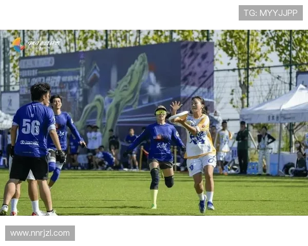 重庆飞盘队与上海飞盘队赛后复盘分析团队配合与战术执行的关键要素