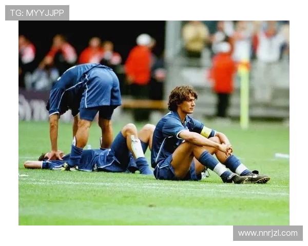 保罗·马尔蒂尼：从绿茵场的传奇到足球历史的永恒符号