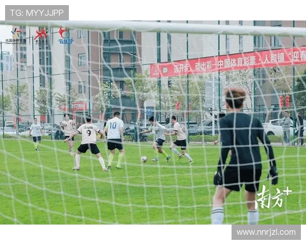 梅州客家主场迎强敌鏖战绿茵赛场再燃客家足球激情之夜