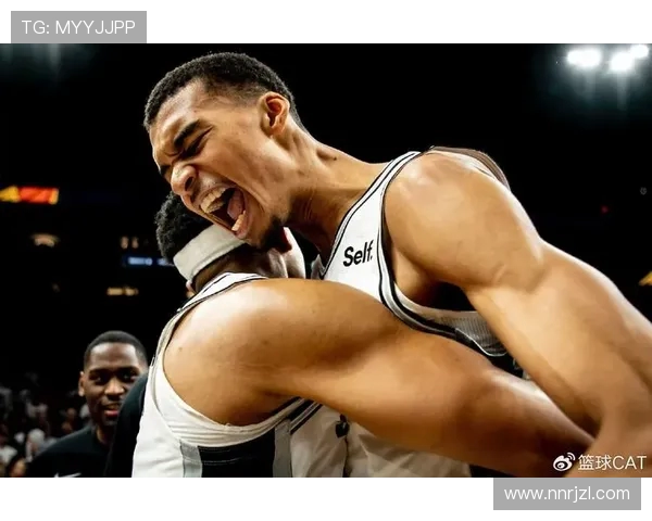 12月12日NBA马刺对阵太阳精彩比赛录像回放及精彩瞬间分析